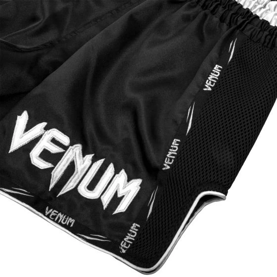 Venum Giant Muay Thai Shorts - Schwarz/Weiß – Bild 3